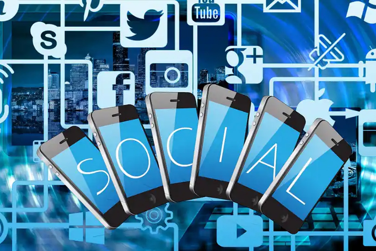 Image of smartphones displaying social media apps, representing digital use and its impact on mental health, from Midwest Recovery Centers social media awareness content.